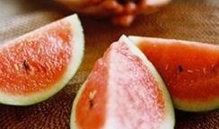 吃瓜群众喵花花,揭秘吃瓜群众的趣味生活