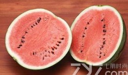 不吐西瓜籽的吃瓜群众,吃瓜群众更尽兴