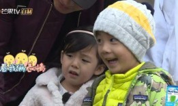 吃瓜群众老父亲视频,揭秘老父亲吃瓜群众视频背后的温馨故事