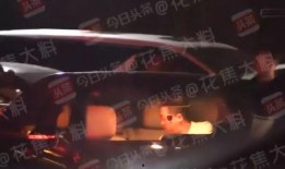 围观群众吃瓜看戏,吃瓜看戏，见证时代风云