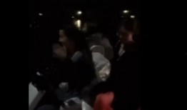 大笑打脸吃瓜群众视频,视频揭露真相瞬间