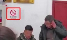 外卖员做吃瓜群众视频,街头热辣视频引网友热议