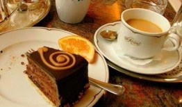 吃瓜群众咖啡蛋糕礼物,咖啡蛋糕，甜蜜滋味尽享人生